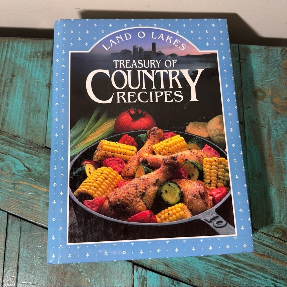 Vintage Cook Book - Land O Lakes - Treasury of Country Recipes - 1992 Hard Cover - Picture 2 of 7